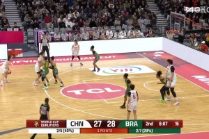 好家伙，韩旭这中投跟杜兰特似的，这对手哪防得了啊！