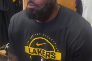 老詹谈KD第三节13分：你不能对一个伟大球员，一直用同样的战术